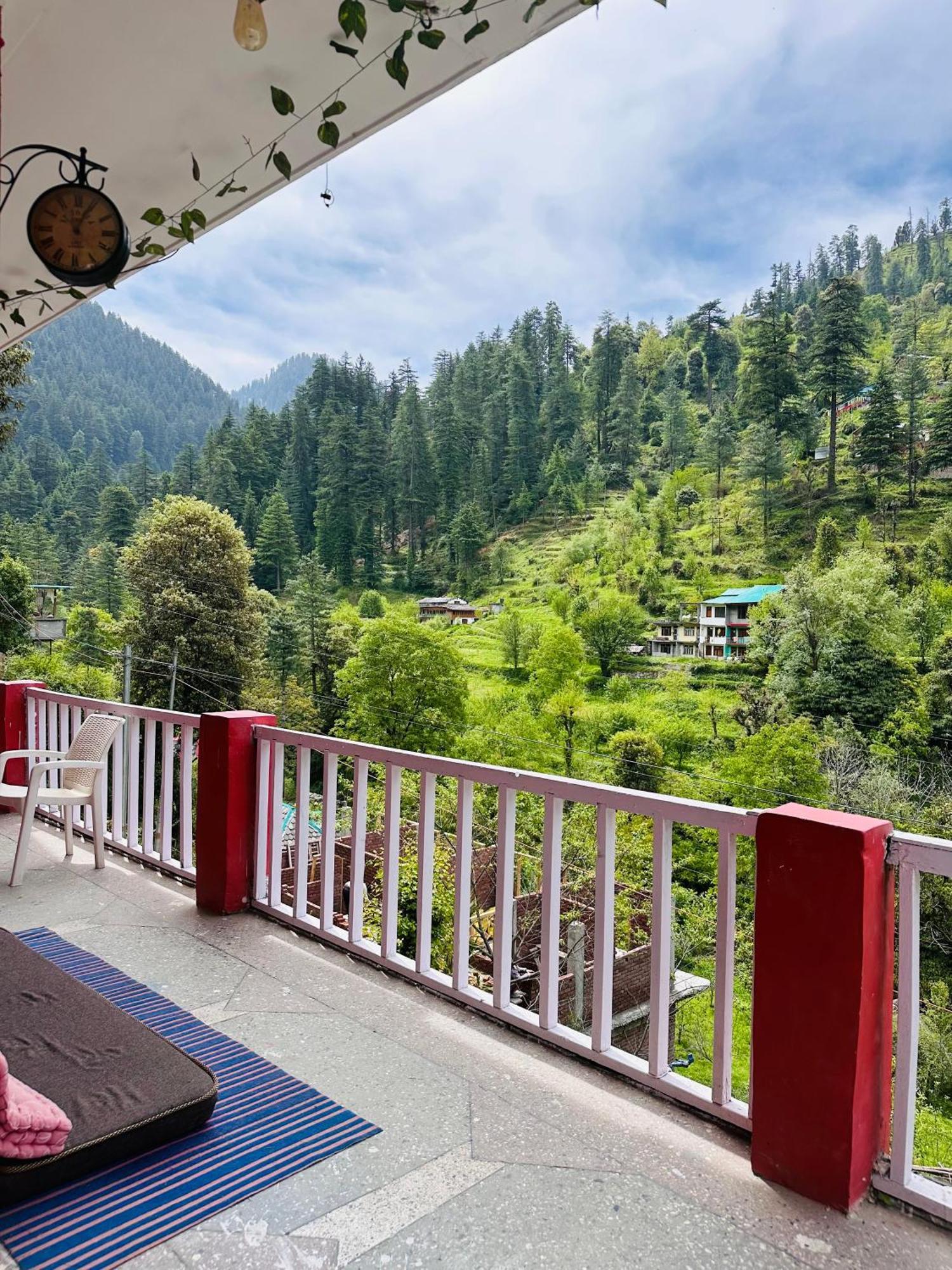Hostel 360 Degree, Jibhi Esterno foto